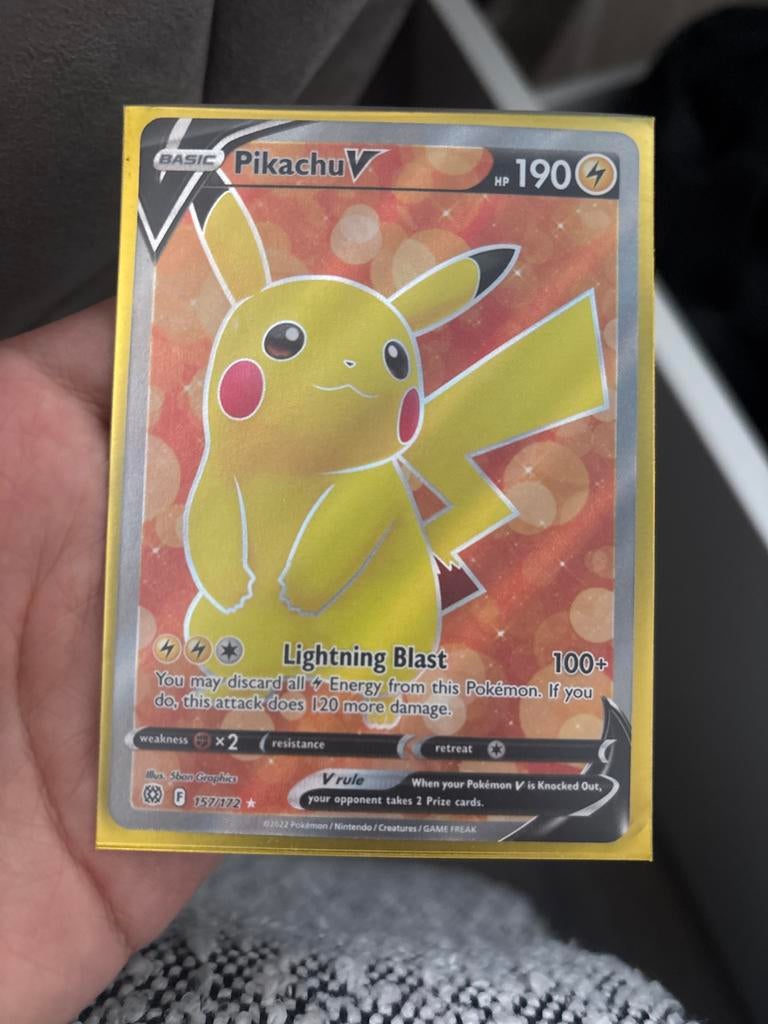 Pokémon Pikachu V kaart 157/172, Ophalen of Verzenden, Gebruikt, Losse kaart, Foil