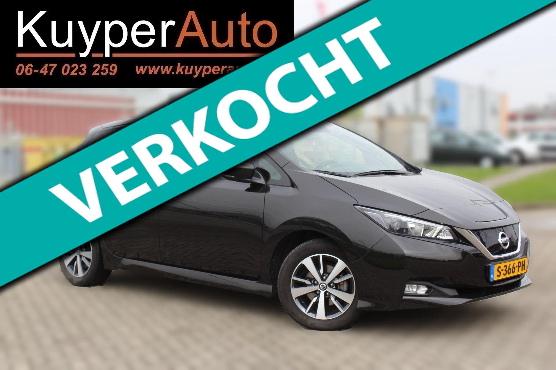 Nissan LEAF Acenta 40 kWh LED MULTI MEDIA KEYLESS CAMERA NAV, Auto's, Gebruikt, 150 pk, 109 min, Zwart