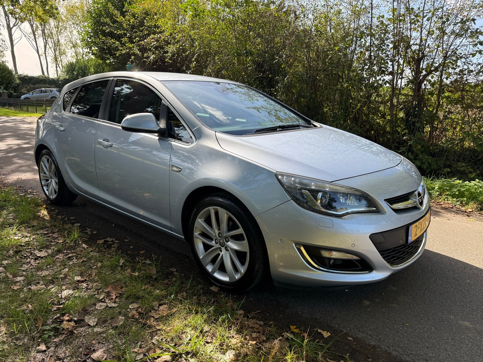 Opel Astra 1.4 Turbo Sport 140pk /Meest Luxe Uitvoering/Nap, Voorwielaandrijving, Dealer onderhouden, 4 cilinders, Bruin