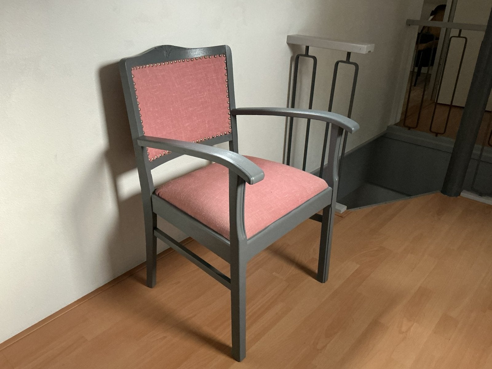 Grootmoeders stoel, Huis en Inrichting, Stoelen, Ophalen, Zo goed als nieuw, Hout, Eén