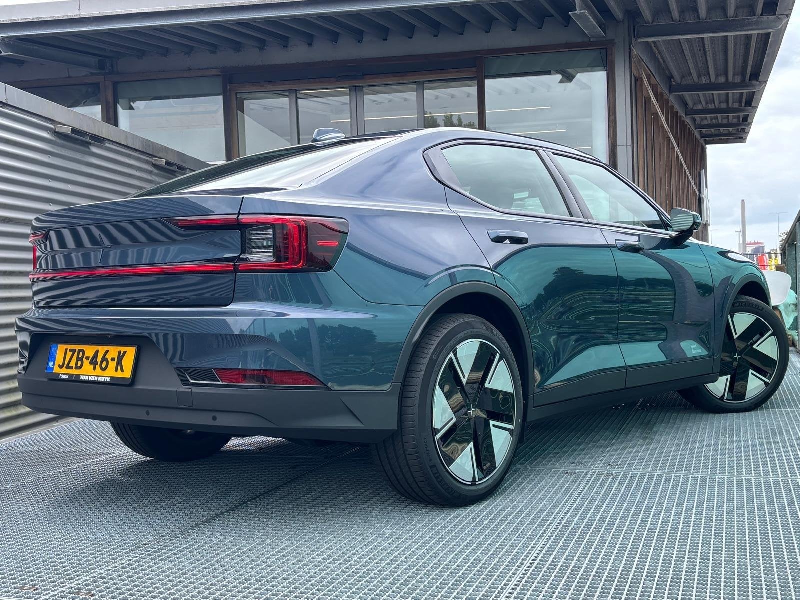 Polestar 2 Long Range Dual Motor 82 kWh / Pano. dak / Voor+a, Auto's, Stof, Gebruikt, 82 kWh, Blauw
