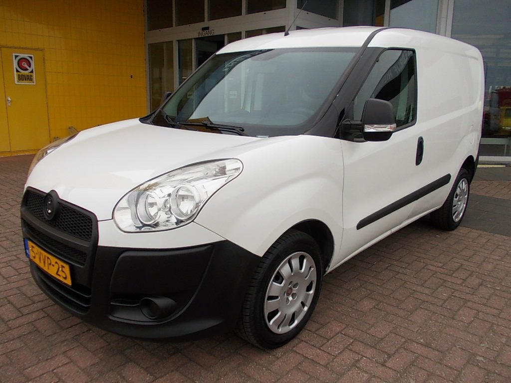 Fiat Doblò 1.4 NATURAL POWER, AIRCO, AFN.B. TREKHAAK, Euro 5, Stof, Gebruikt, 4 cilinders