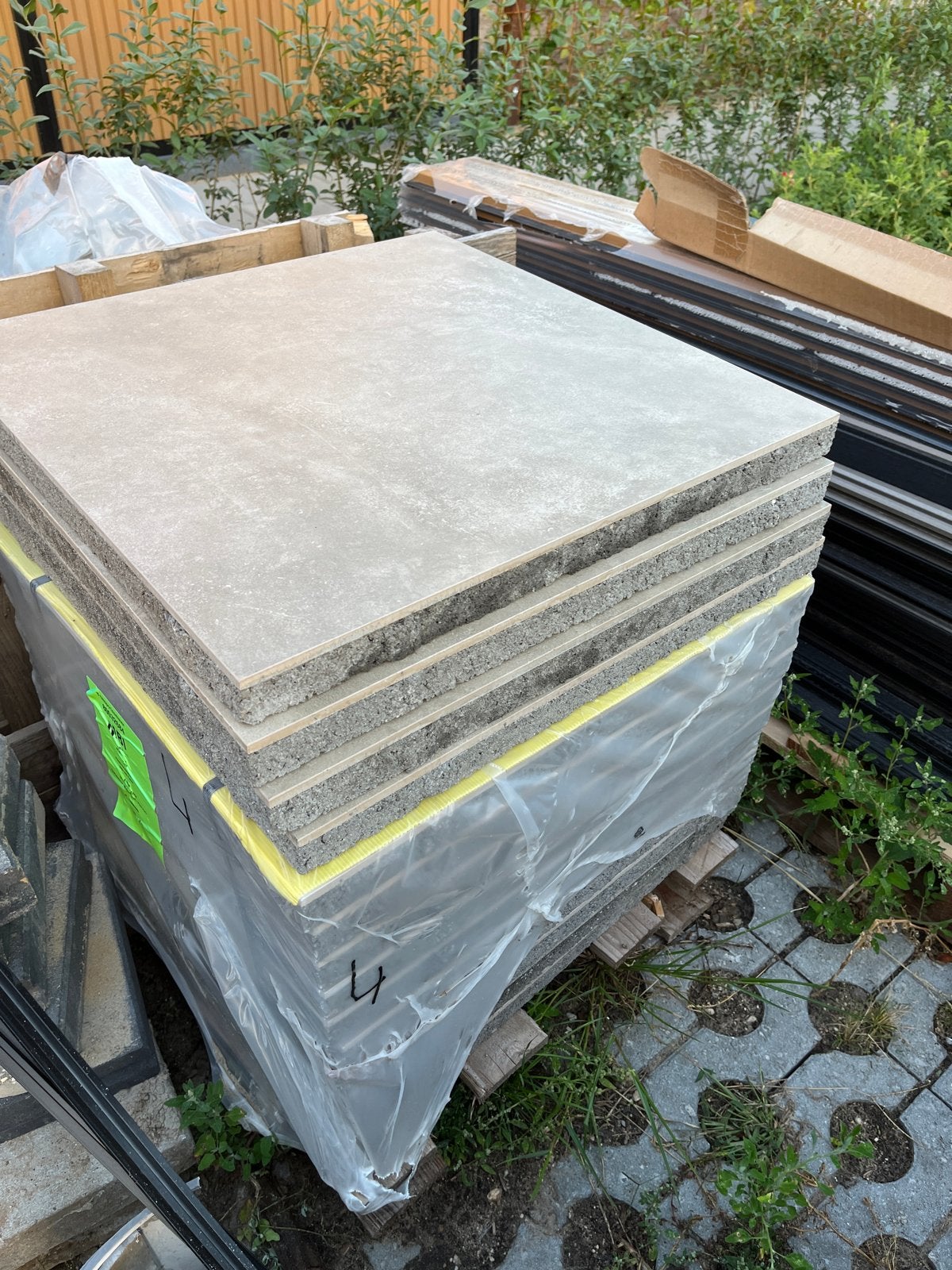 14 nieuwe GeoCeramica 60x60x4 Uros-Plus Ivory tegels, Ophalen, 60 cm of meer, 40 tot 60 cm, Keramiek
