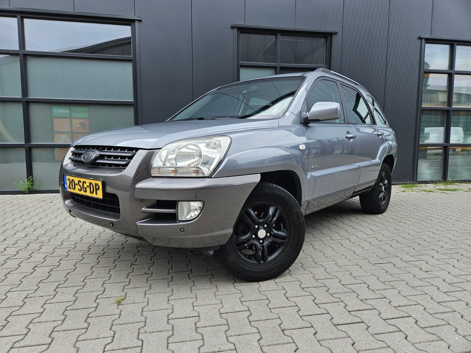 Kia Sportage 2.7 4WD AUT LPG 2006 N.W. APK, Automaat, Zwart, Parkeersensor, Bedrijf