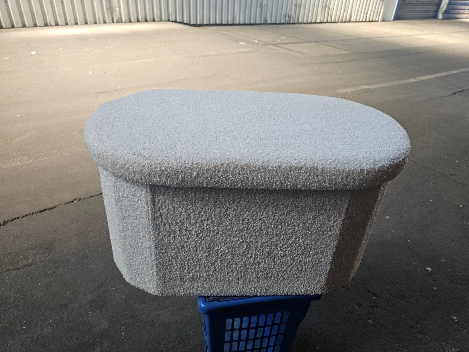 Witte opbergmand / poef met teddy stof, Ophalen, Overige materialen, Gebruikt, 50 tot 100 cm