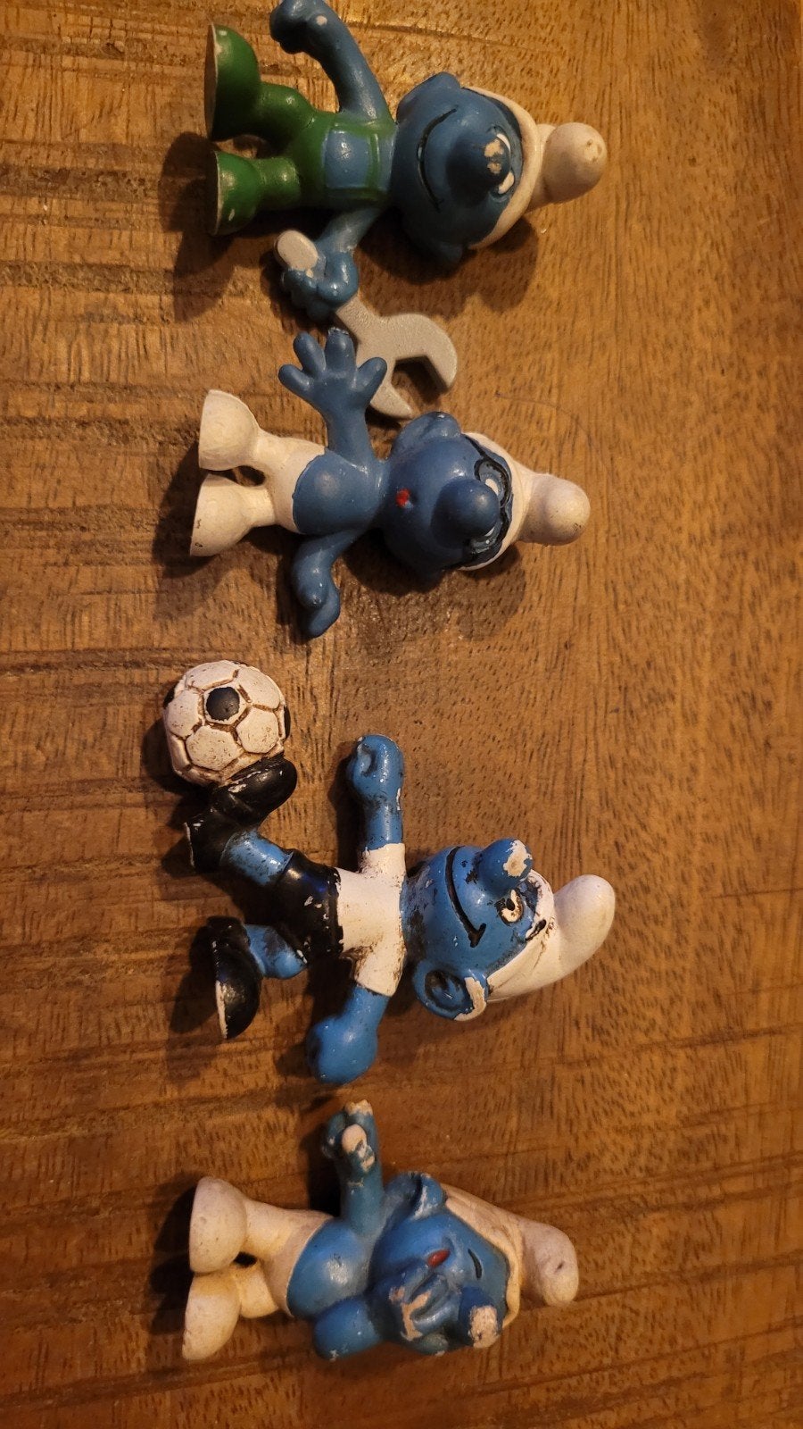 Surfen Peyo, lachende, voetbal, bril en monteur smurf, Ophalen of Verzenden, Gebruikt, Verschillende Smurfen, Poppetje, Figuurtje of Knuffel