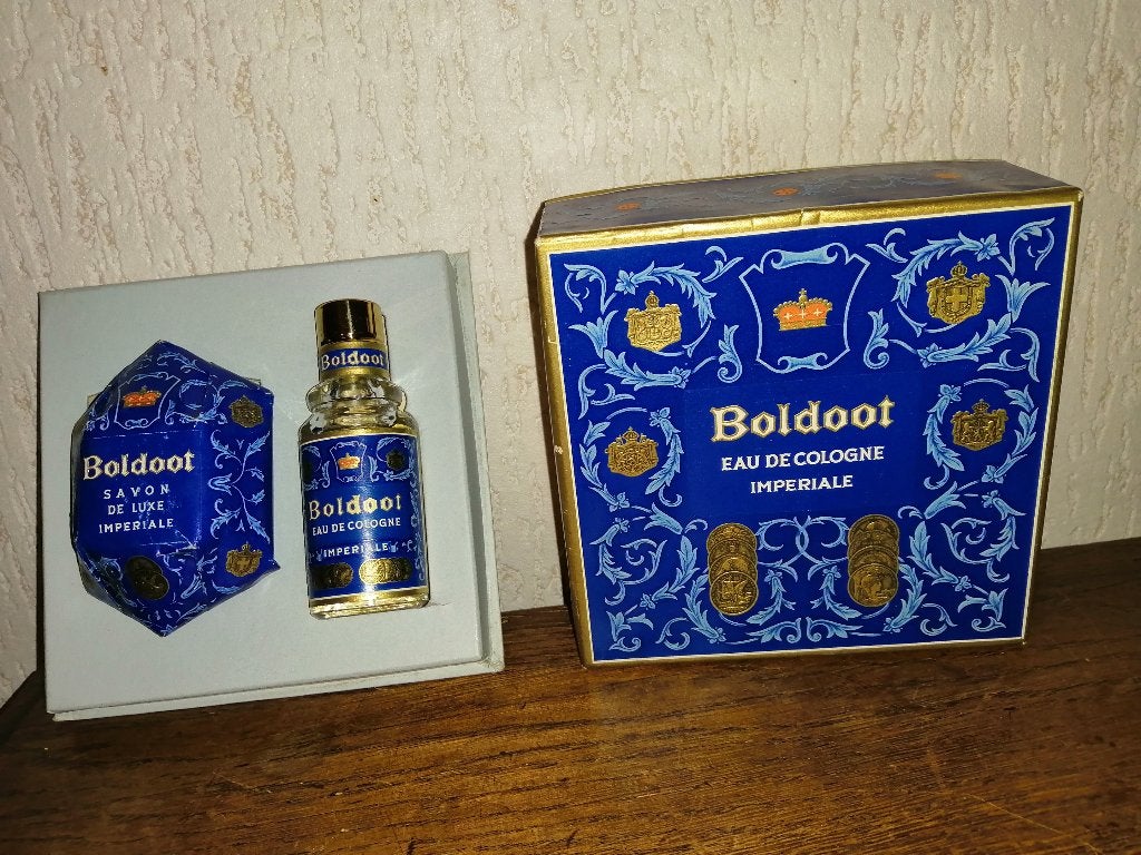 Boldoot eau de cologne imperiale - fles en zeep, Ophalen of Verzenden, Zo goed als nieuw, Overige typen, Gevuld