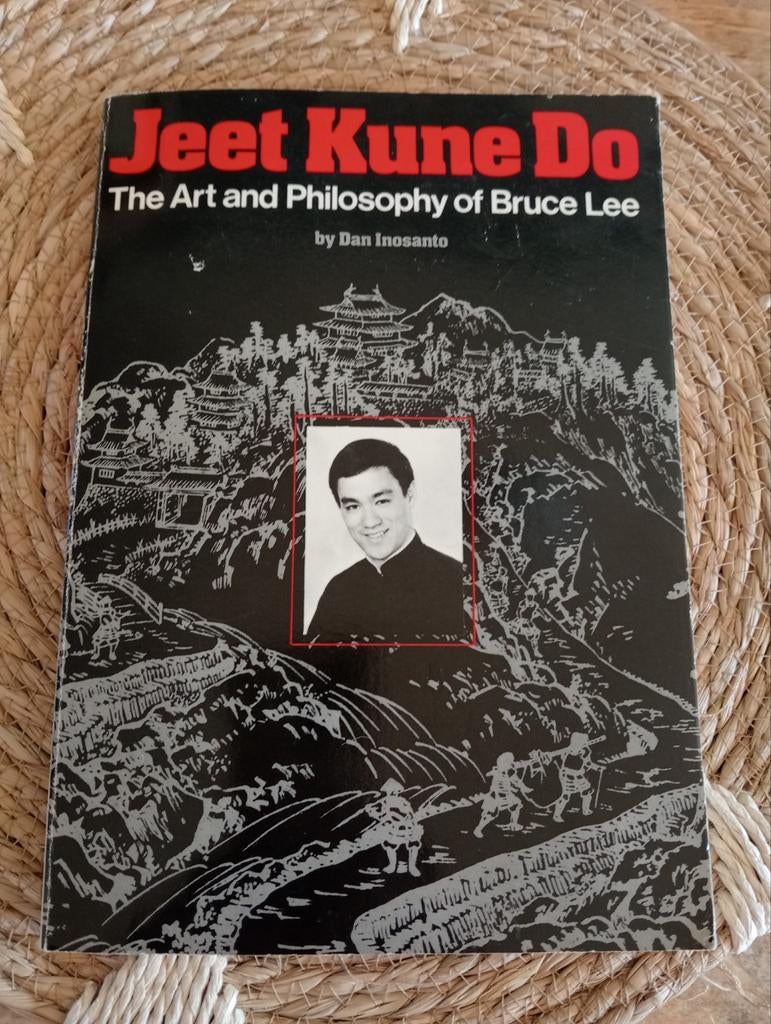 Jeet Kune Do: The Art and Philosophy of Bruce Lee, Ophalen, Gelezen, Dan Inosanto, Amerika