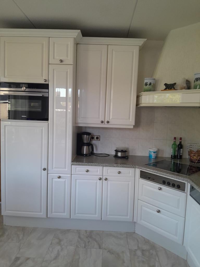 Complete Witte Hoekkeuken met Inbouwapparatuur, Huis en Inrichting, Ophalen, Gebruikt, Wit, Hoekkeuken