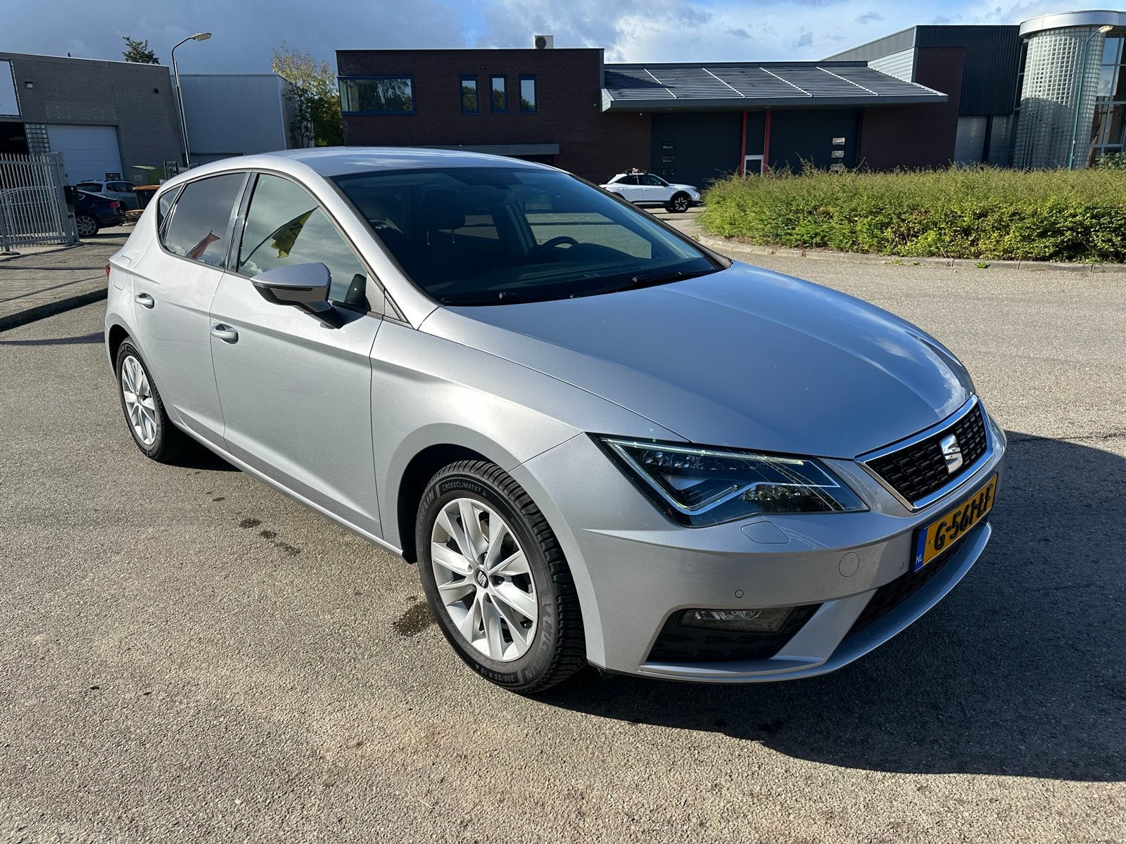 Seat Leon 1.5 TSI 150PK 2019 Grijs, Auto's, Voorwielaandrijving, Stof, 4 cilinders, 150 pk