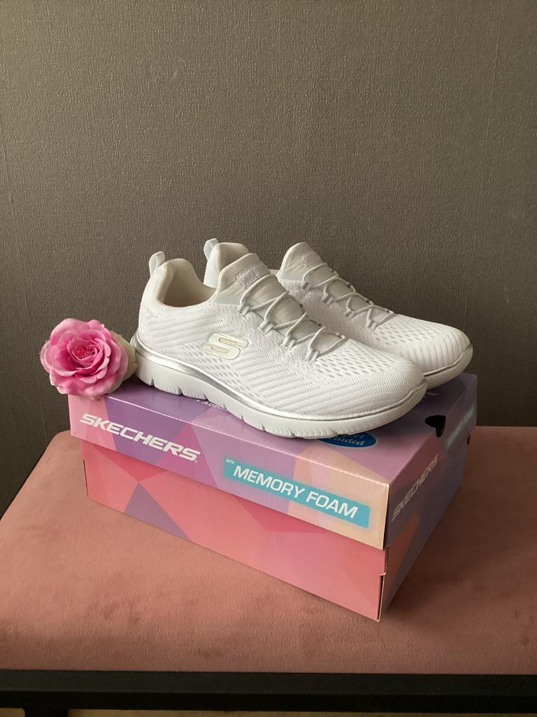 Skechers Memory Foam Sneakers Wit 39 Nieuw gympen, Wit, Nieuw, Ophalen of Verzenden, Sneakers of Gympen