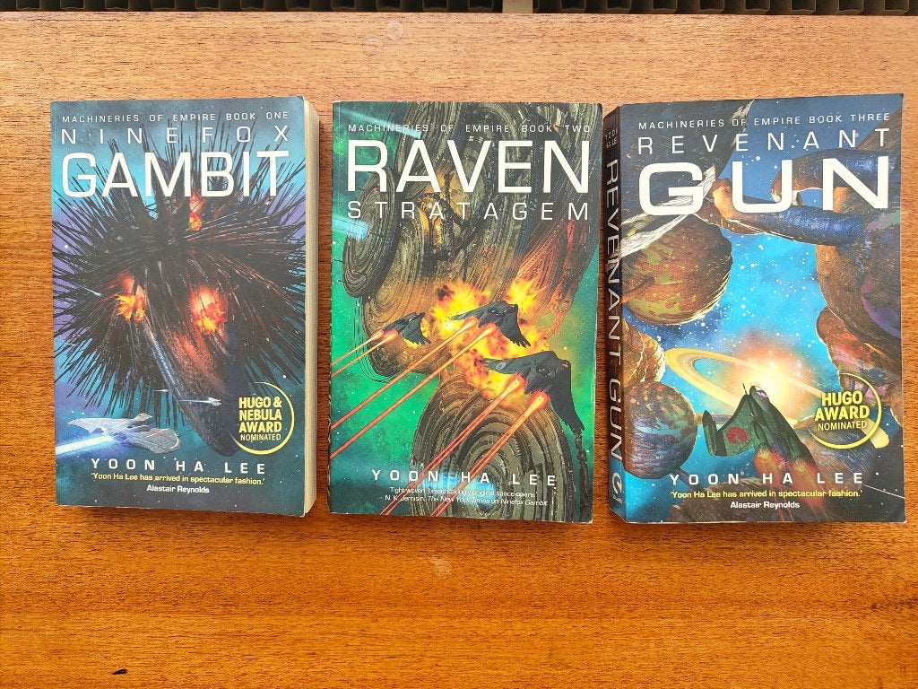 Ninefox Gambit + Raven Stratagem + Revenant Gun (Engels), Verzenden, Gelezen, Yoon Ha Lee