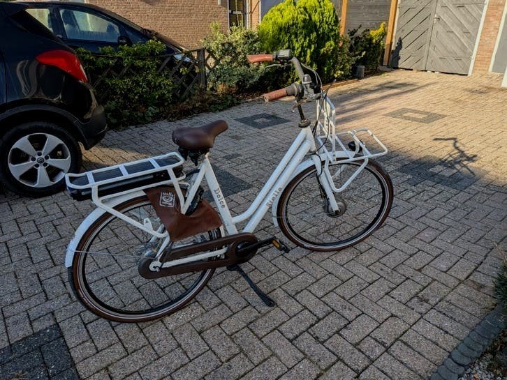 STELLA DOLCE. Nieuw. gerv. Accu! Nwe. Schwalbe banden!, Zo goed als nieuw