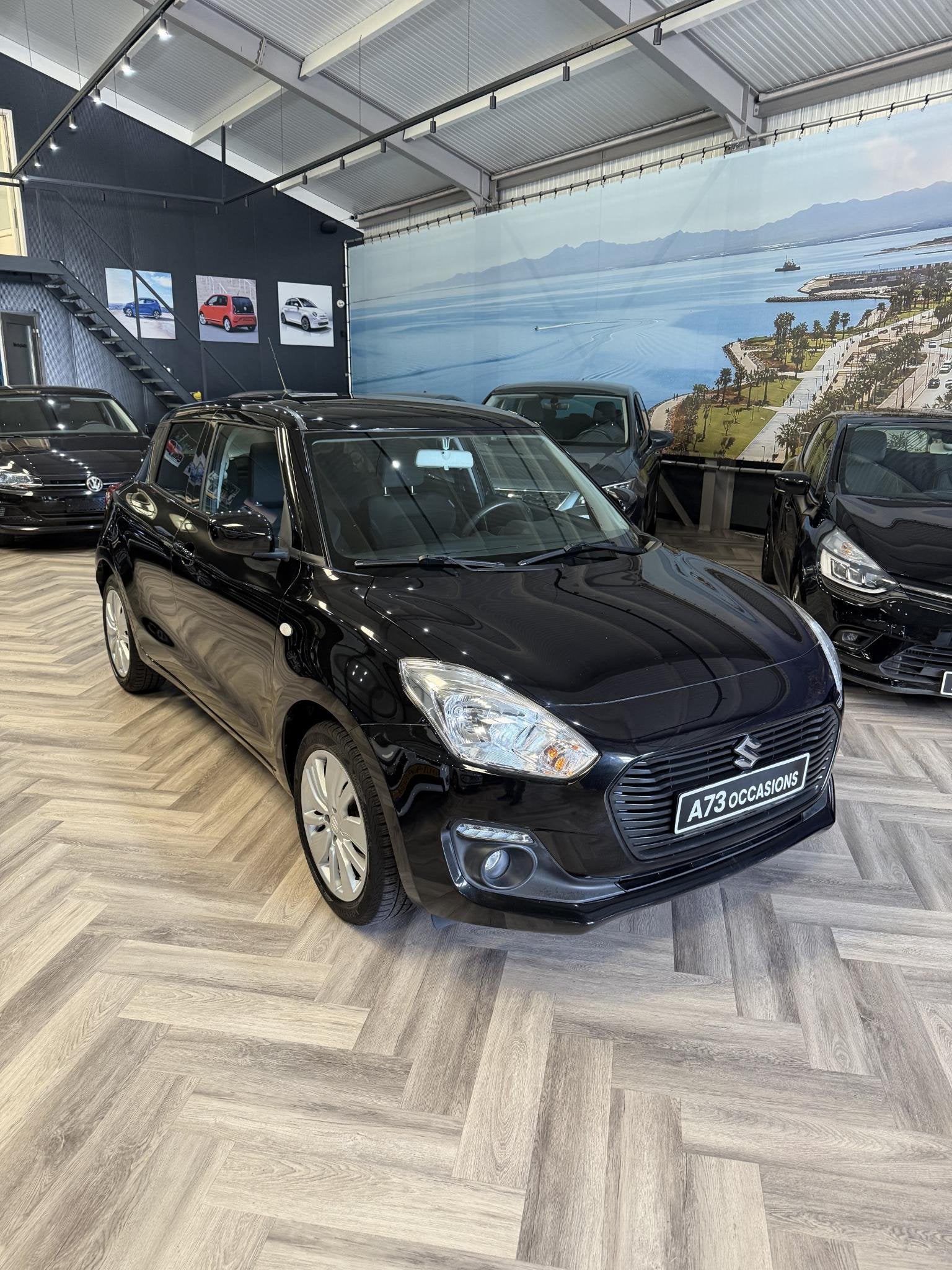 Suzuki Swift 1.2 Select Stoelverwarming, camera, Voorwielaandrijving, Stof, Gebruikt, 4 cilinders