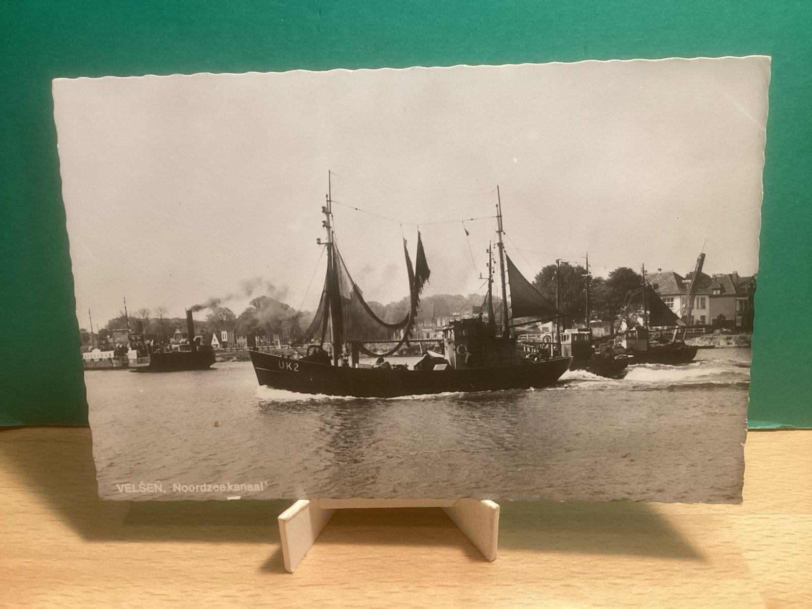 Velsen, Noordzeekanaal met vissersboten.     604, Ophalen of Verzenden, 1920 tot 1940, Gelopen, Noord-Holland