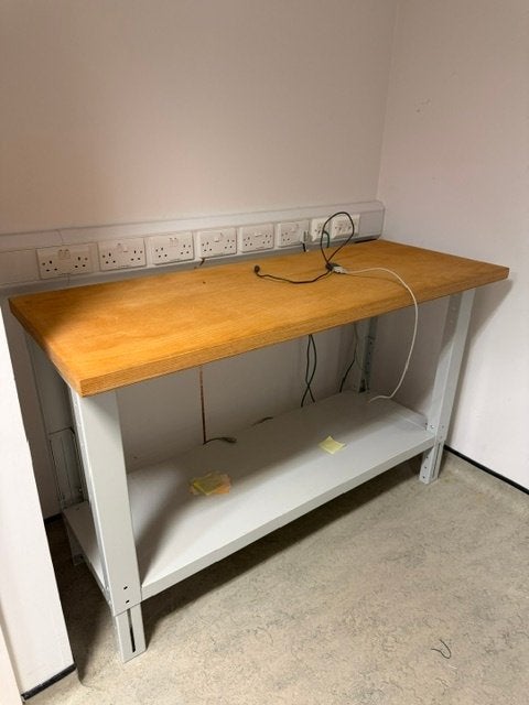 Werkbank / werktafel / tafel 145x57xH74-114 cm, 1 stuk, Ophalen of Verzenden, Zo goed als nieuw, 120 tot 170 cm