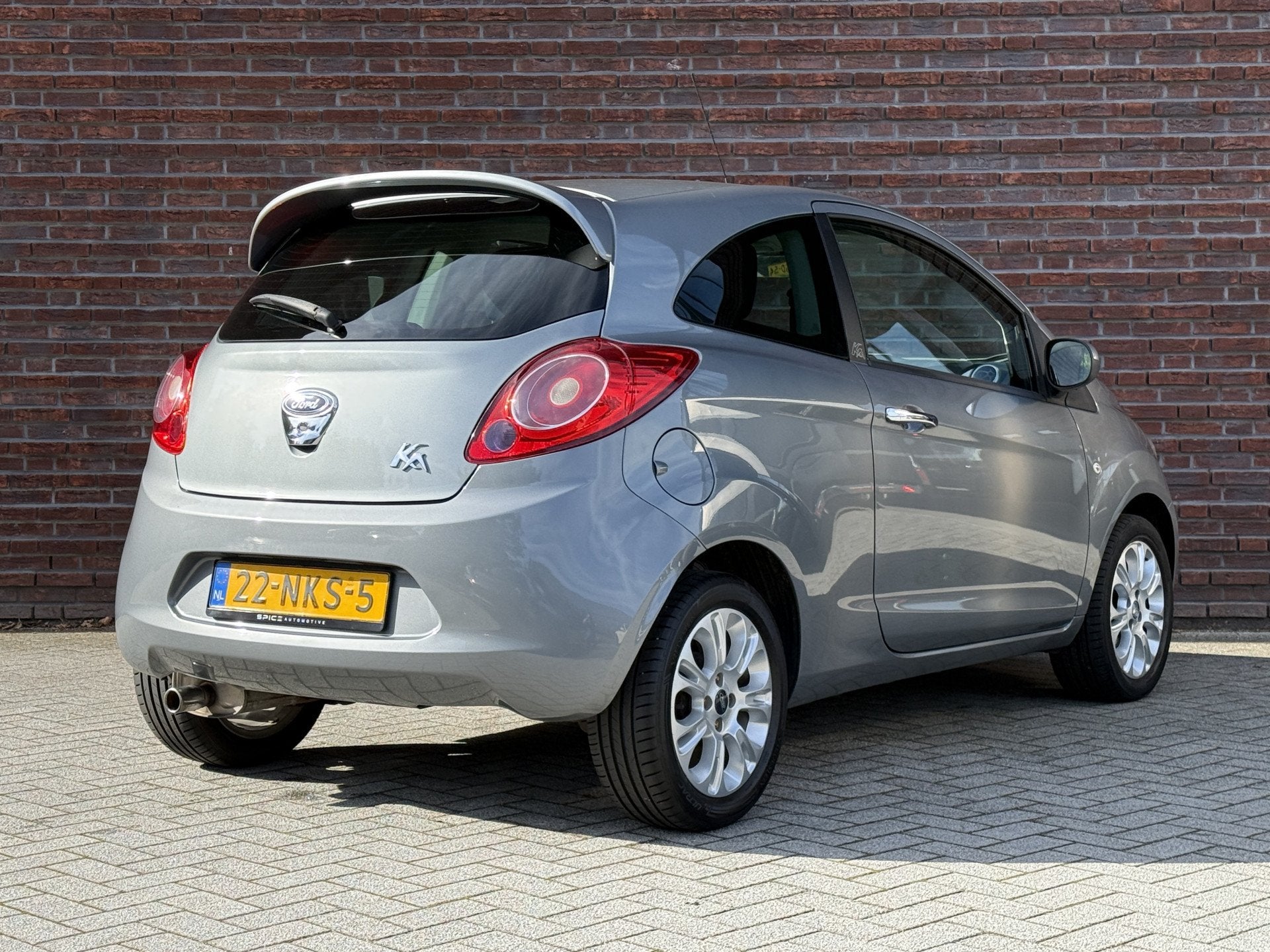 Ford Ka 1.2 Titanium X Airco 65dkm! (bj 2010), Auto's, Voorwielaandrijving, Stof, Gebruikt, 1242 cc