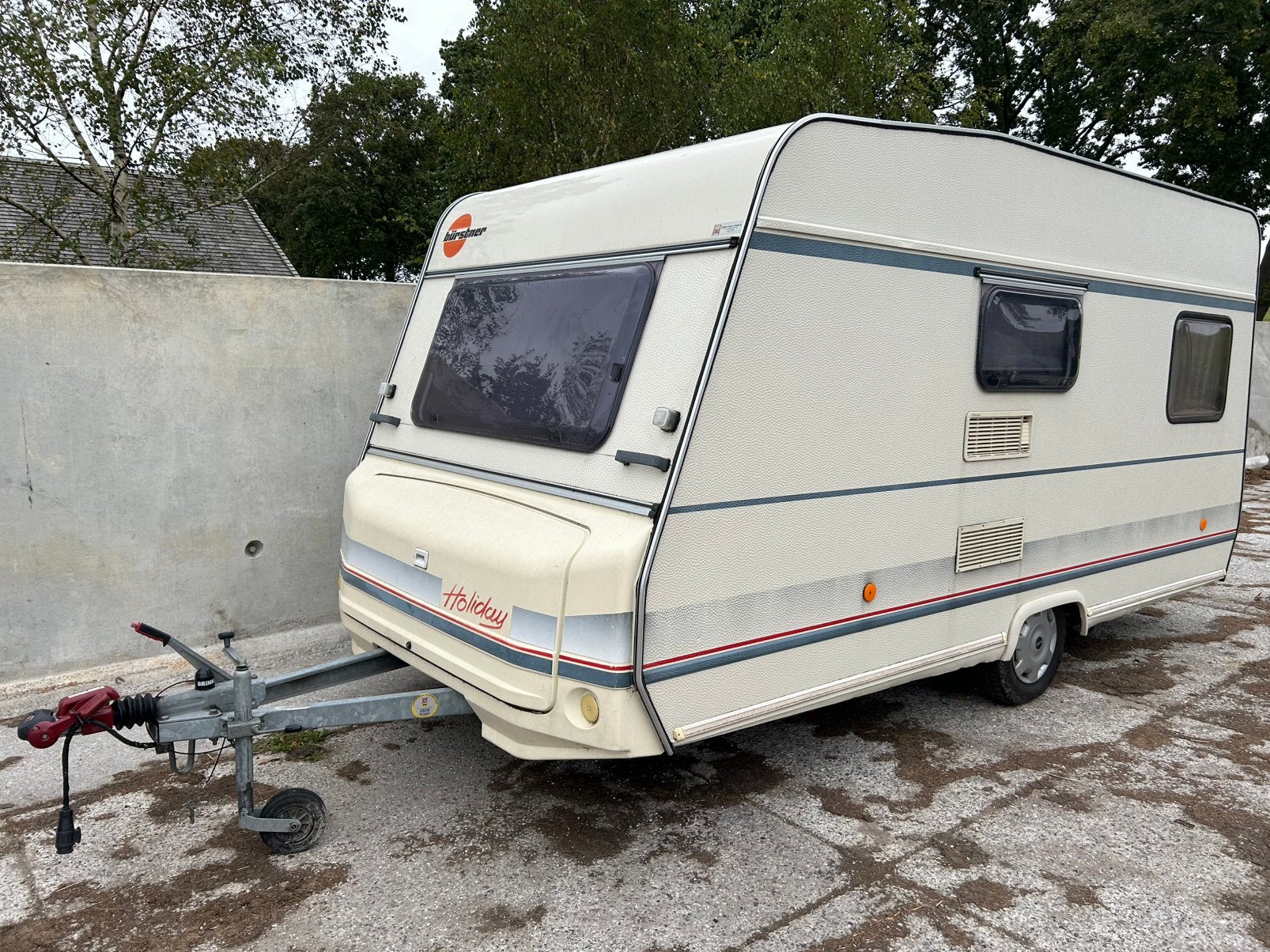 Burstner Holiday caravan, Caravans en Kamperen, Caravans, Particulier, tot en met 4, 750 - 1000 kg, Rondzit, Bürstner, Disselslot