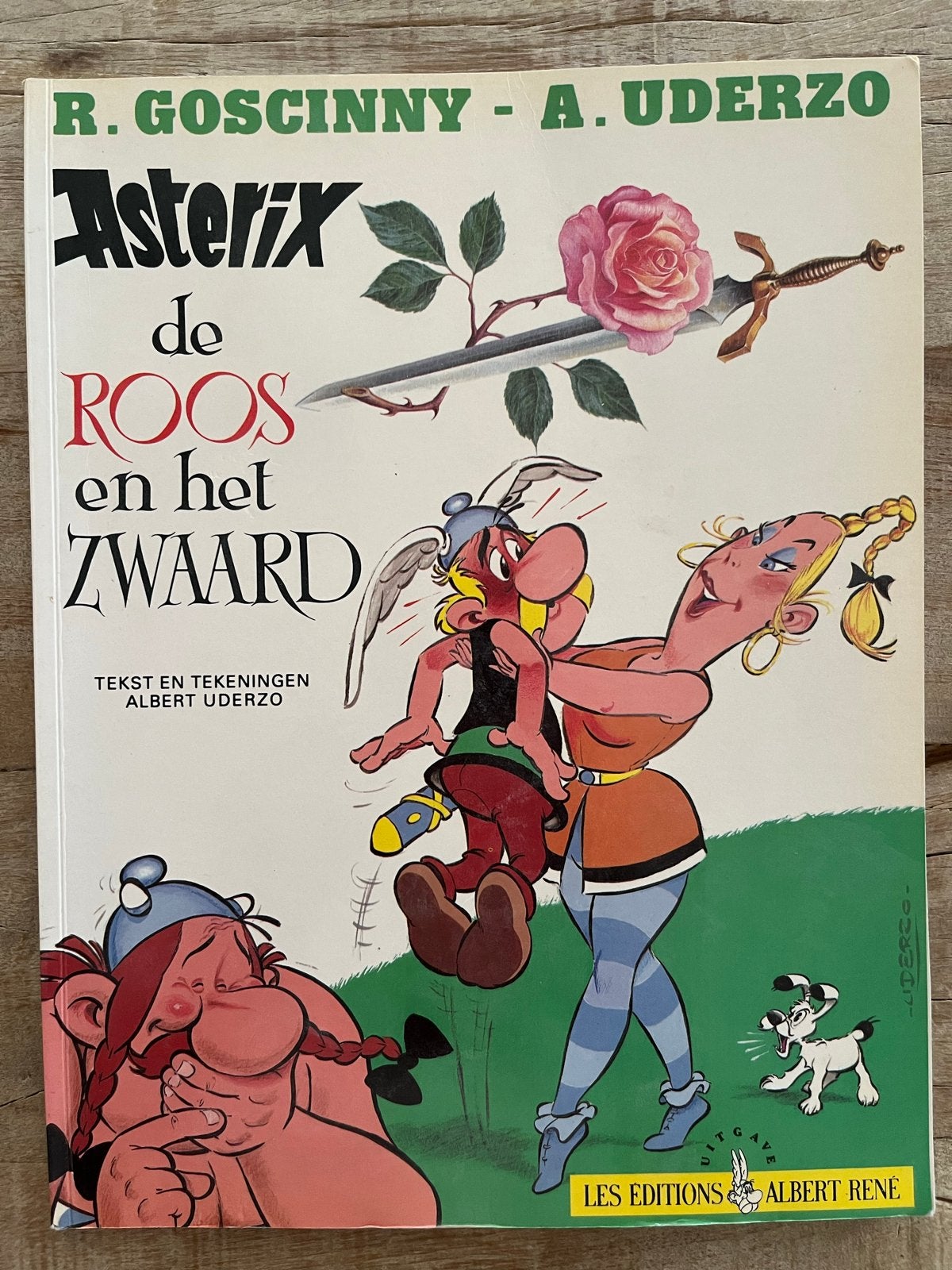 Asterix: De Roos en het Zwaard (Stripboek), Eén stripboek, Ophalen of Verzenden, Gelezen