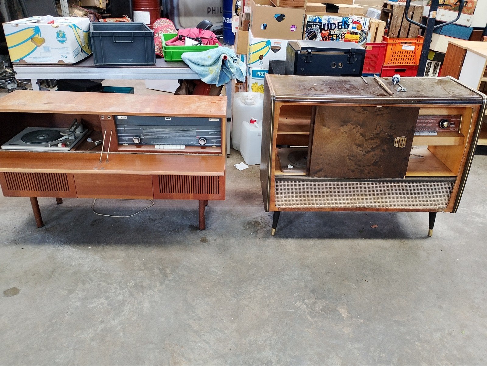 2 opknap stereo meubels, Ophalen