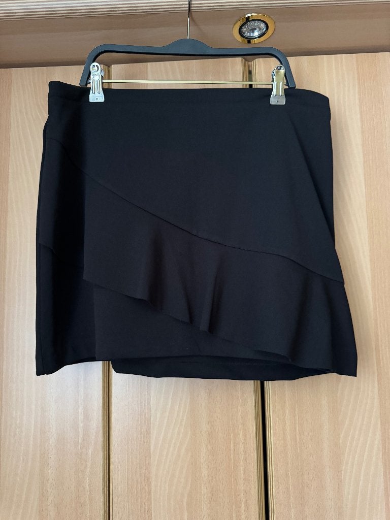 Zwart kort rokje Costes, Zwart, Maat 46/48 (XL) of groter, Nieuw, Ophalen of Verzenden