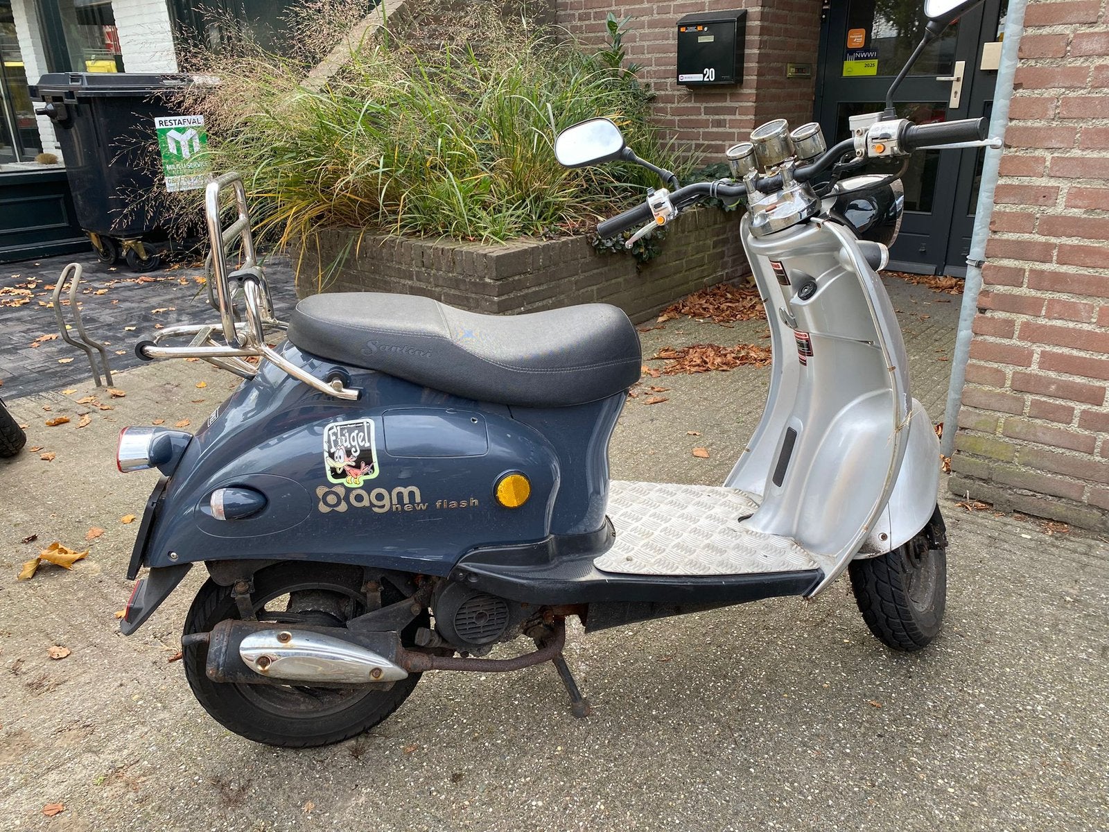 San remo santini, Ophalen, Zo goed als nieuw, Benzine