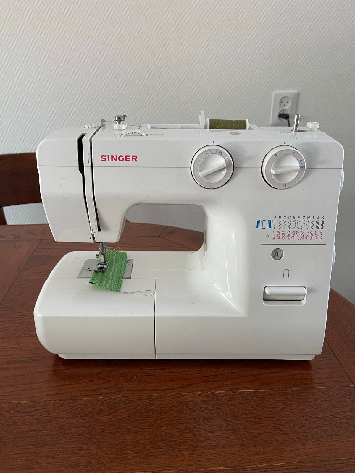 Singer Naaimachine - Perfect voor beginners en hobbyisten, Ophalen, Gebruikt, Naaimachine, Singer