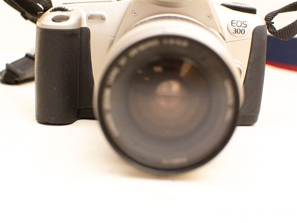 Canon eos 300 fototoestel 32068, Audio, Tv en Foto, Fotocamera's Analoog, Ophalen of Verzenden, Gebruikt, Spiegelreflex, Canon