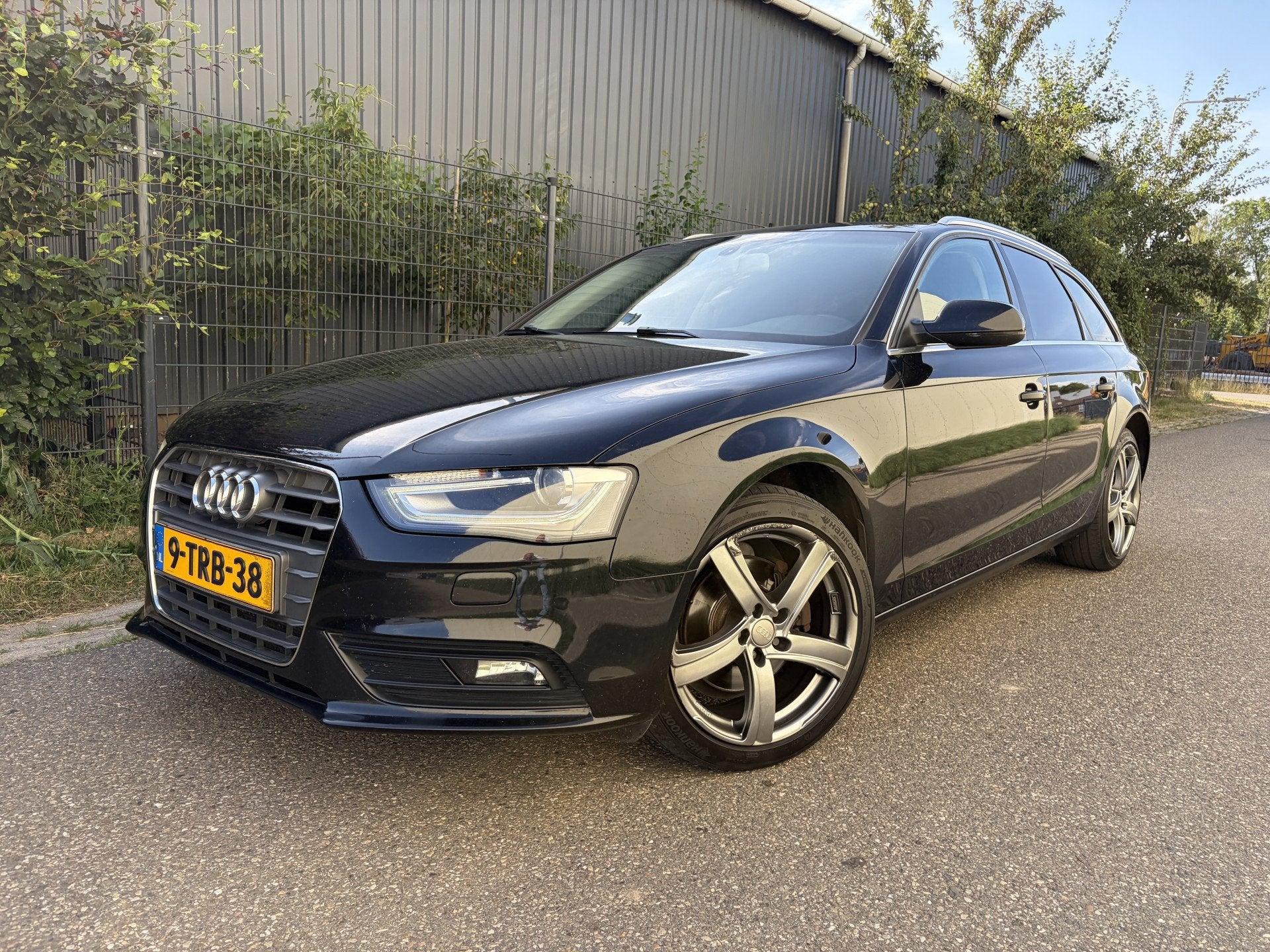 Audi A4 Avant 1.8 TFSI Business Edition / NAVI / AIRCO / CRU, Voorwielaandrijving, Gebruikt, Euro 6, 4 cilinders