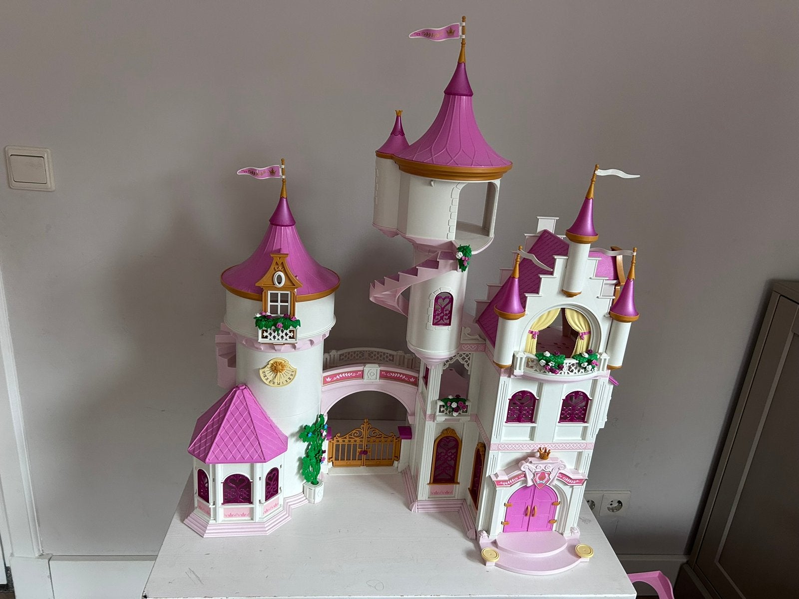 Playmobil prinsessenkasteel 70447 met meerdere uitbreidingen, Ophalen, Complete set, Zo goed als nieuw, Kasteel/Fort