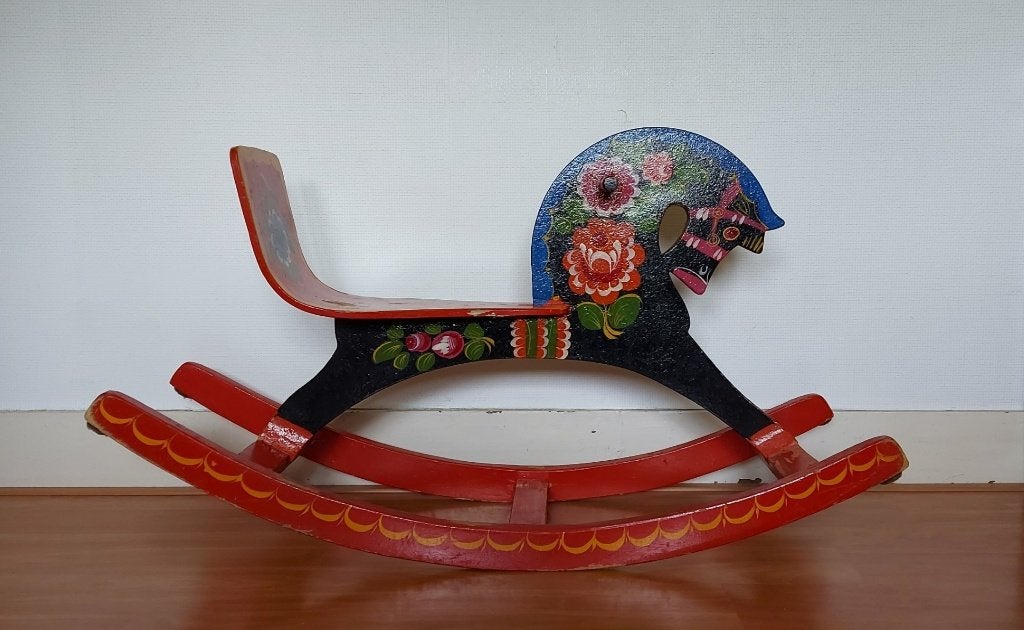 Antiek vintage Russisch houten Hobbelpaard USSR hand painted, Antiek en Kunst, Ophalen