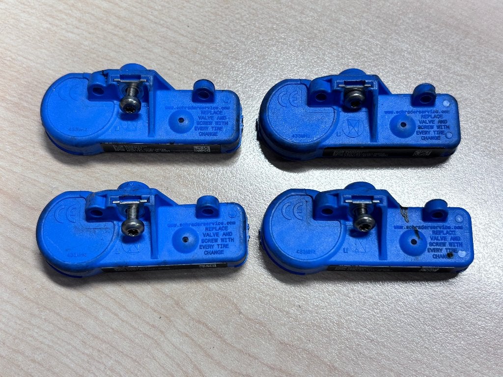 4x Schrader TPMS Bandenspanningssensoren - Zo goed als nieuw, Gebruikt, Onbekend, Ophalen of Verzenden, Onbekend