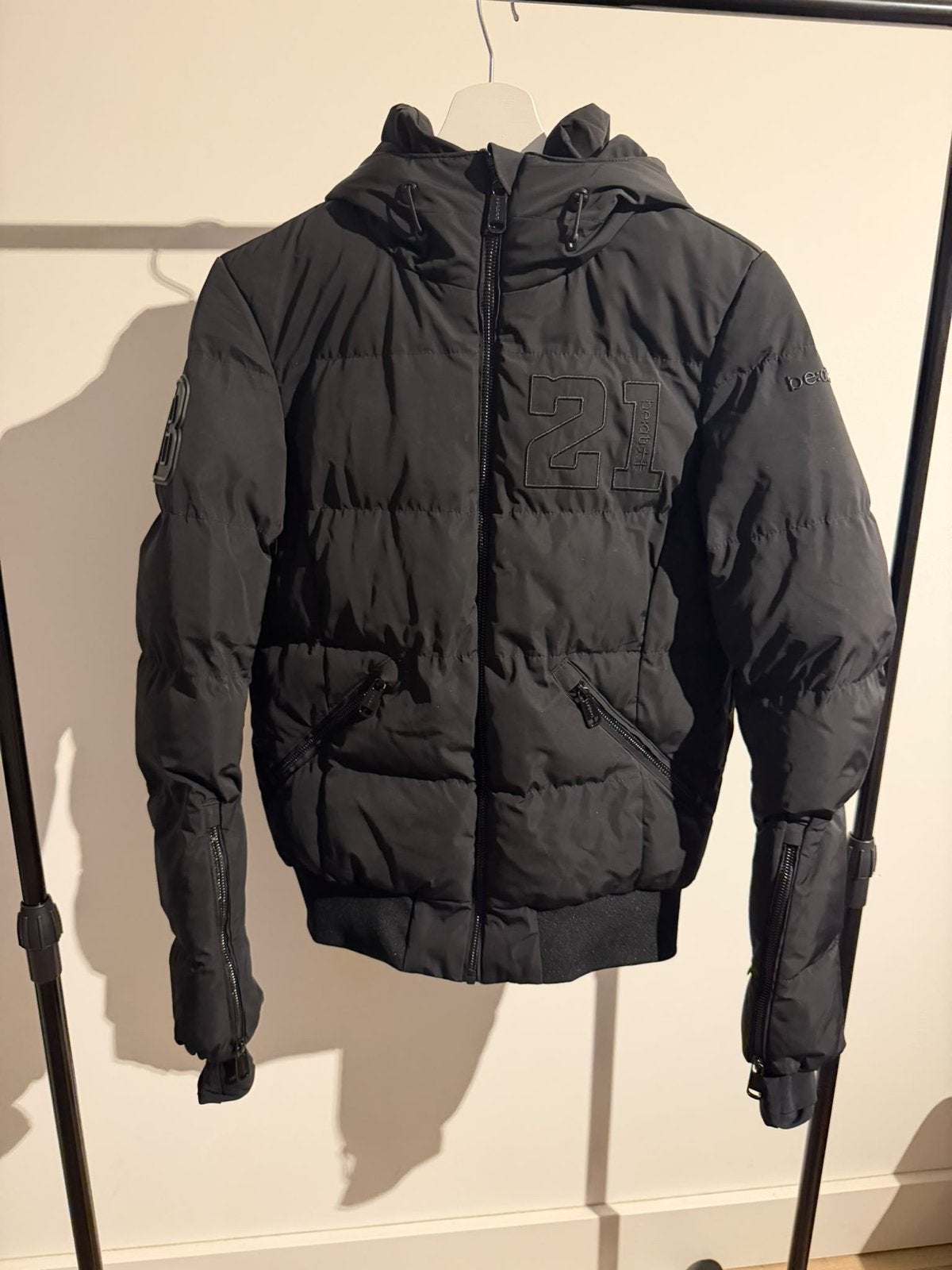 Be:at Pufferjack met capuchon - Maat XS, Kleding | Dames, Ophalen of Verzenden, Zo goed als nieuw, Maat 34 (XS) of kleiner, Zwart