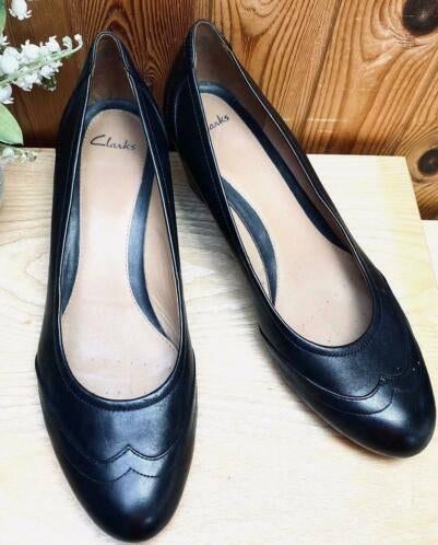 Clarks maat 42, Kleding | Dames, Schoenen, Zo goed als nieuw, Schoenen met lage hakken, Zwart, Ophalen of Verzenden