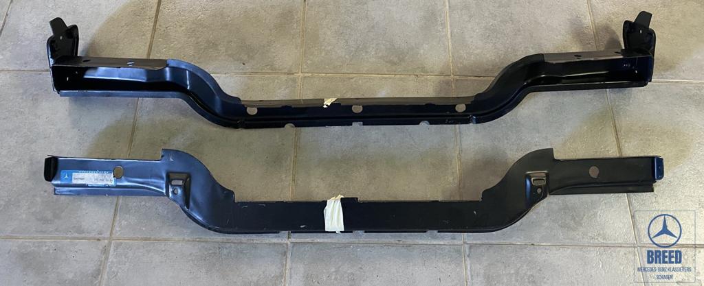 NOS dwarsbalk voorzijde voor Mercedes-Benz W114 W115 /8, -, Nieuw, Ophalen of Verzenden, Bumper