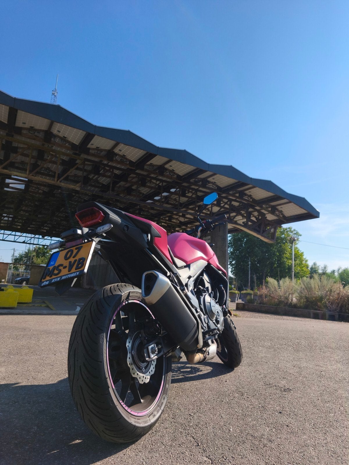 Opvallende Roze Honda Hornet 750 - Zo goed als nieuw!, 750 cc, 2 cilinders, LED Verlichting, Particulier