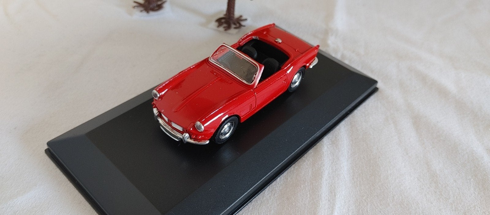 triumph spitfire mk 2 1:43, Hobby en Vrije tijd, Modelauto's | 1:43, Verzenden, Zo goed als nieuw, Auto, Overige merken