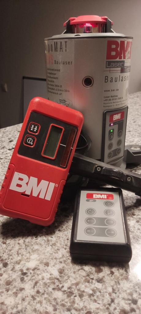 BMI Bouwlaser Rotatielaser stelt automatisch waterpas, Doe-het-zelf en Verbouw, Ophalen