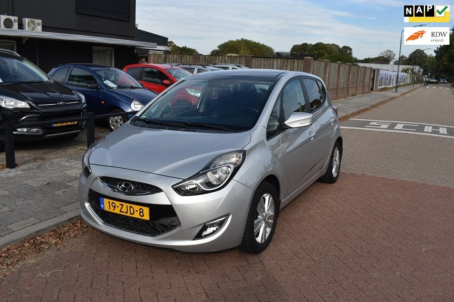 Hyundai Ix20 1.6i i-Catcher Automaat/Pano dak/leder bekl/cam, Auto's, 1591 cc, 4 cilinders, Grijs, IX20