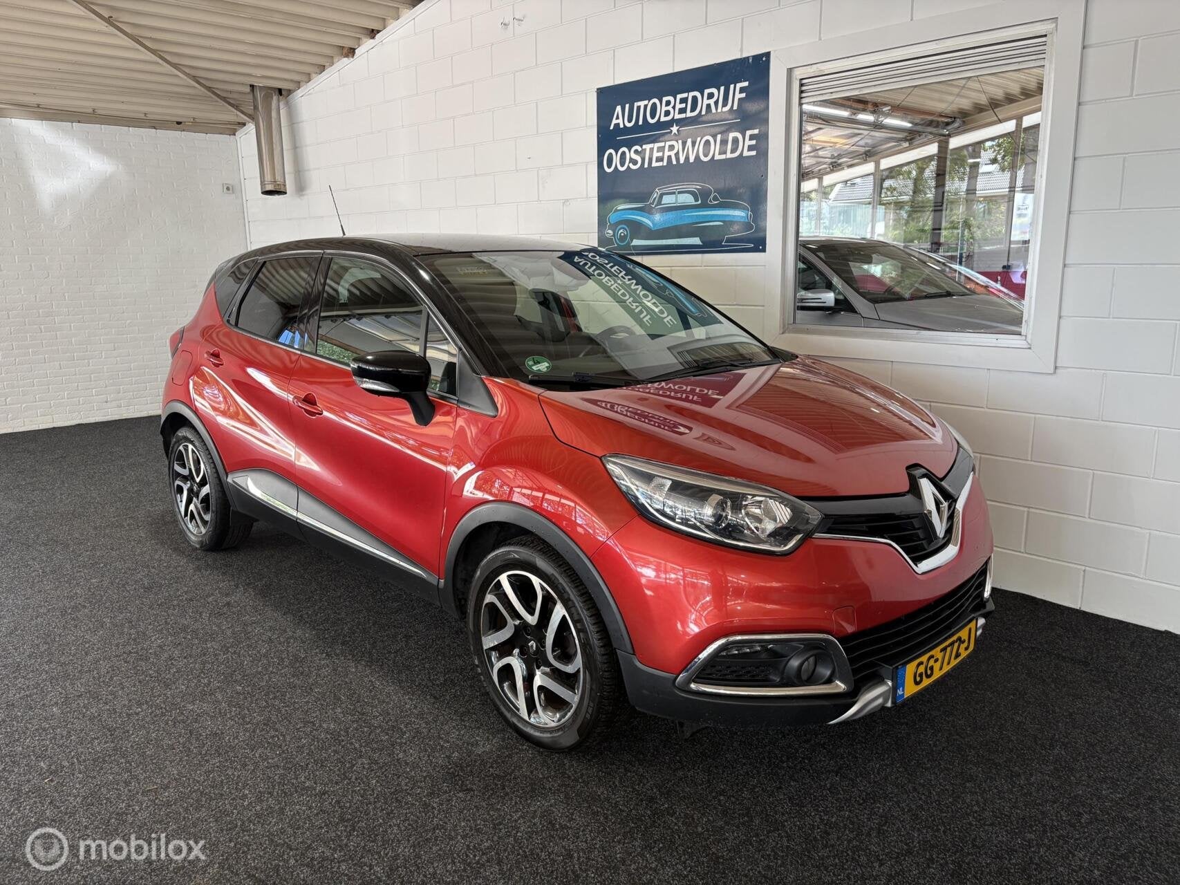 Renault Captur 0.9 TCe Helly Hansen Apk - Airco - Cruise - N, Voorwielaandrijving, Gebruikt, Zwart, Leder en Stof