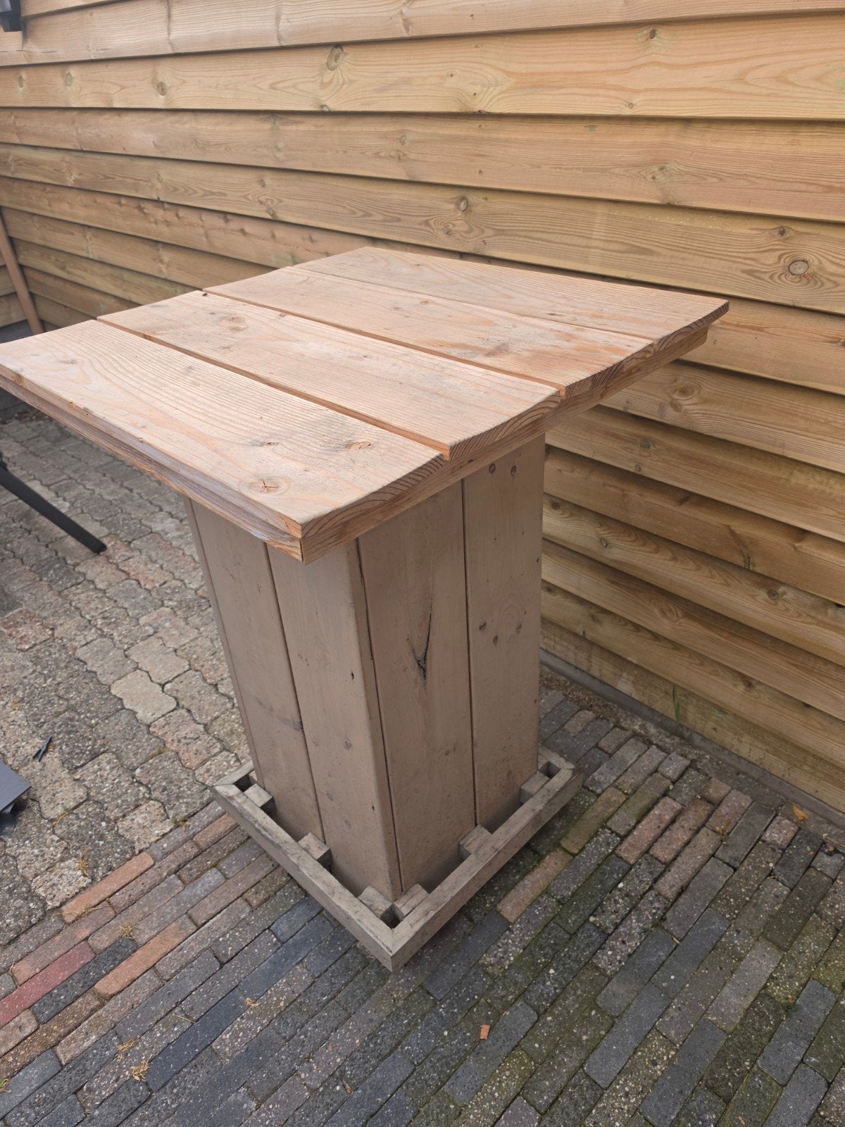 Houten statafel / bartafel voor buiten, Ophalen, Gebruikt