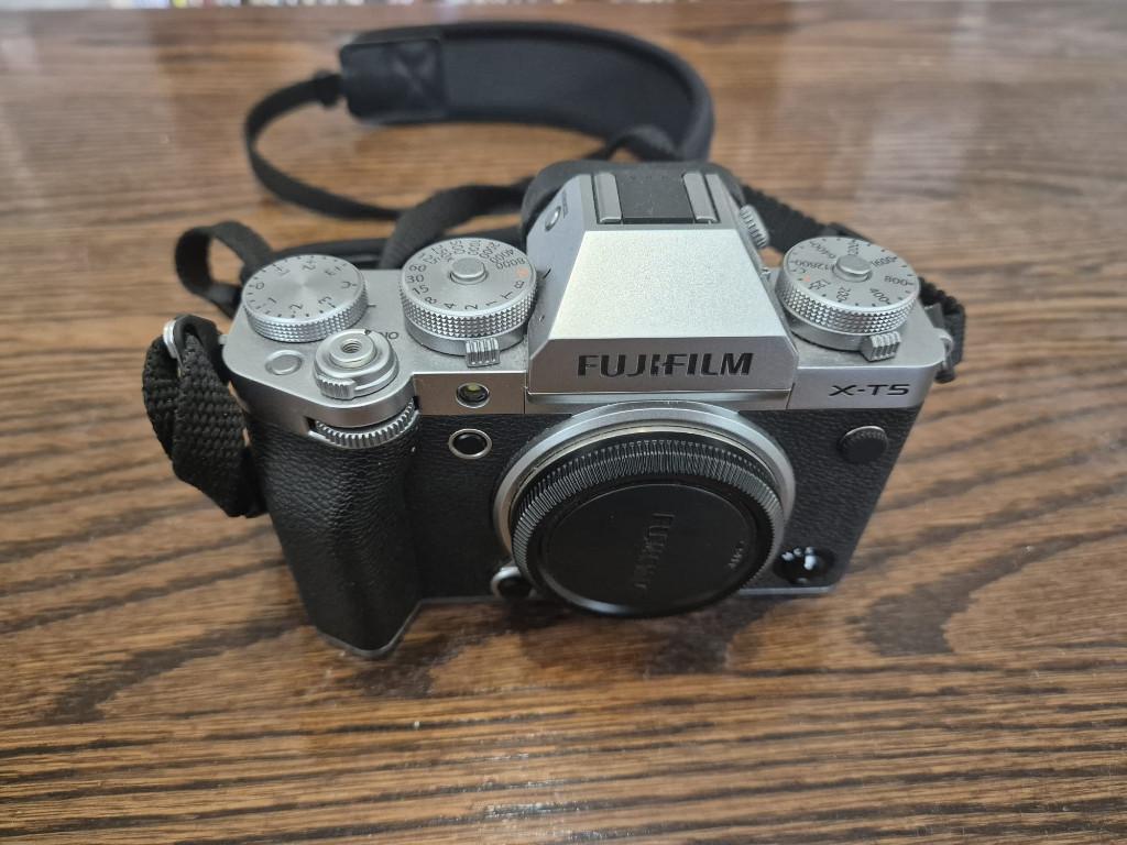 Fujifilm XT-5 systeemcamera body (black), Ophalen, 40 Megapixel, Compact, Zo goed als nieuw