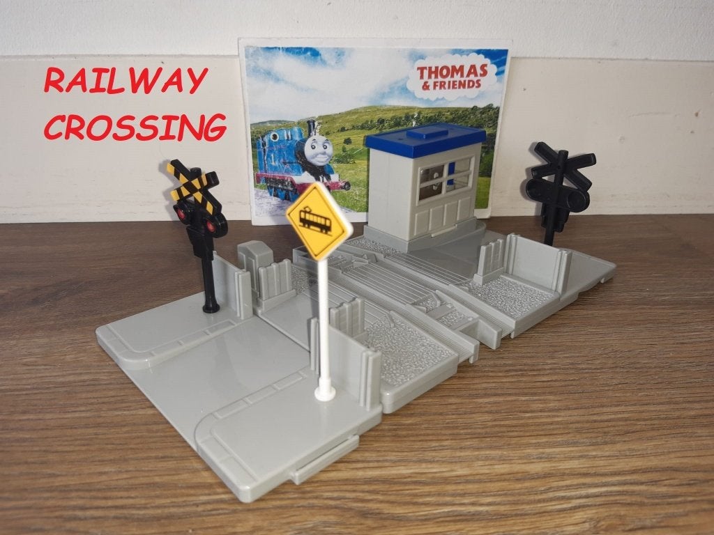 Tomy Takara, Railway Crossing voor Tomy Trein Spoor, Ophalen of Verzenden, Zo goed als nieuw