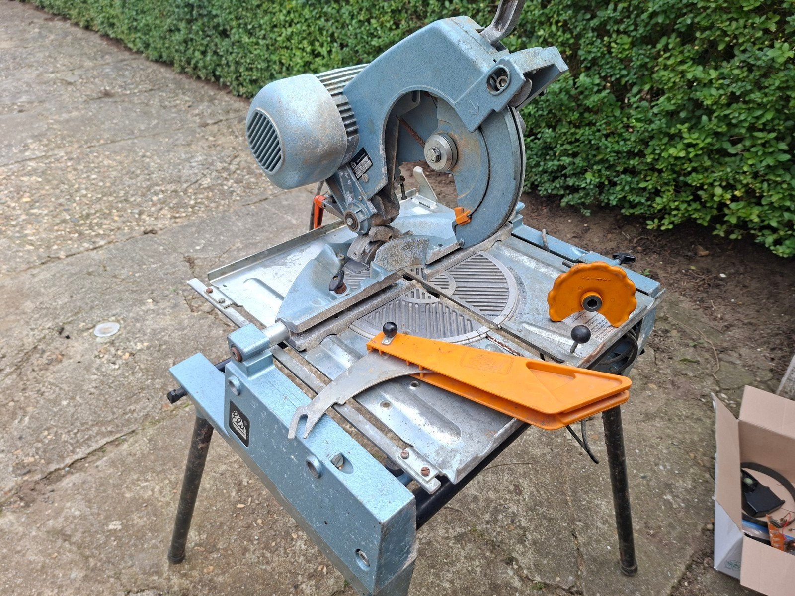 Elu TGS 172 afkort tafel zaag, Ophalen, Gebruikt, Afkortzaag, 30 tot 70 mm