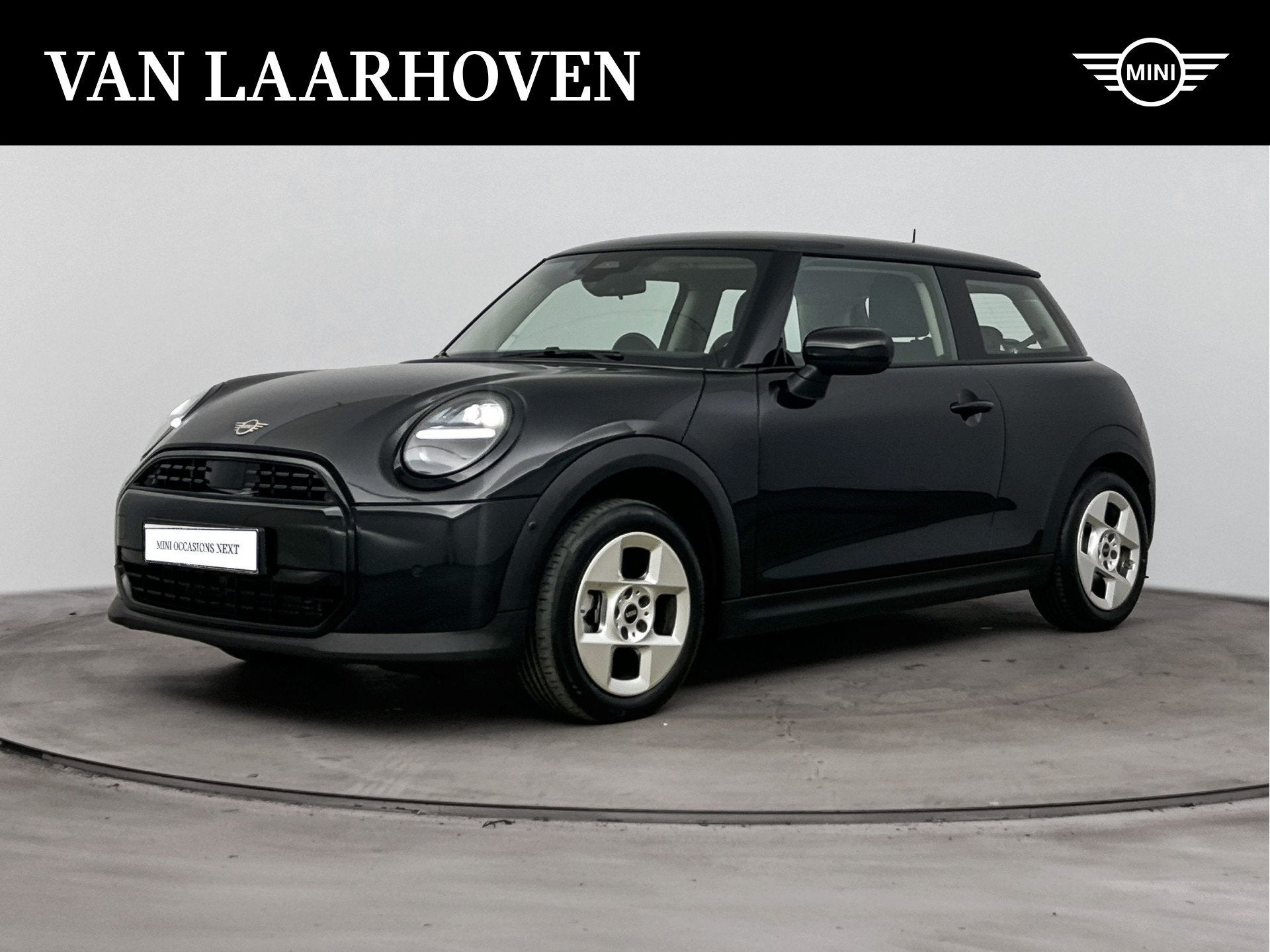 MINI Hatchback Cooper C Essential Automaat / LED / Driving A, Auto's, Dealer onderhouden, Stof, Gebruikt, 156 pk