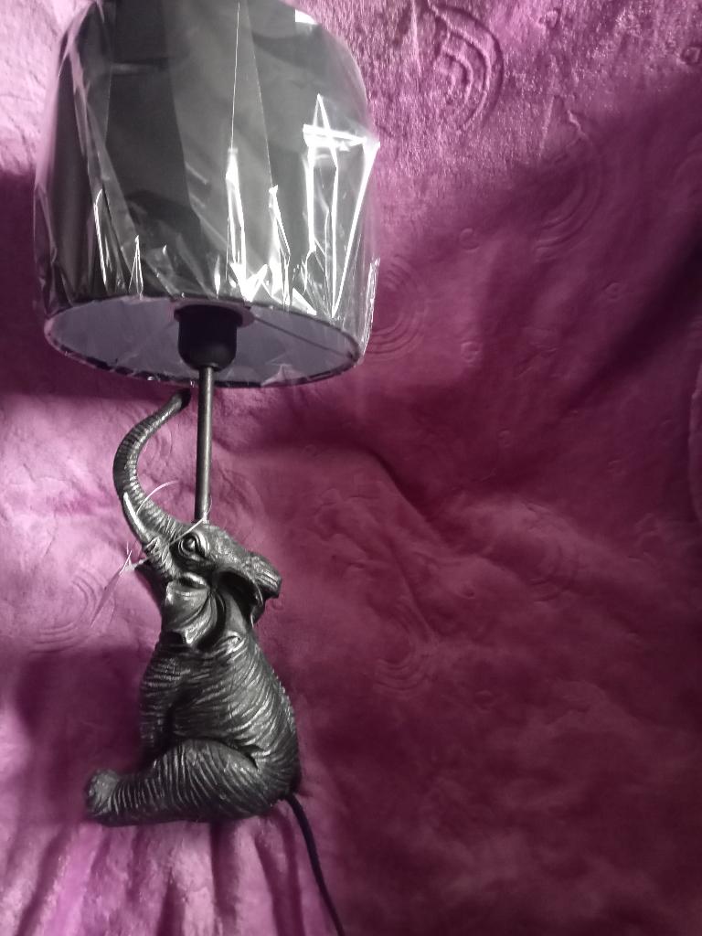 NIEUW 2 X TAFELLAMP OLIFANT MET ZWARTE LAMPENKAP, Ophalen, Nieuw, 50 tot 75 cm