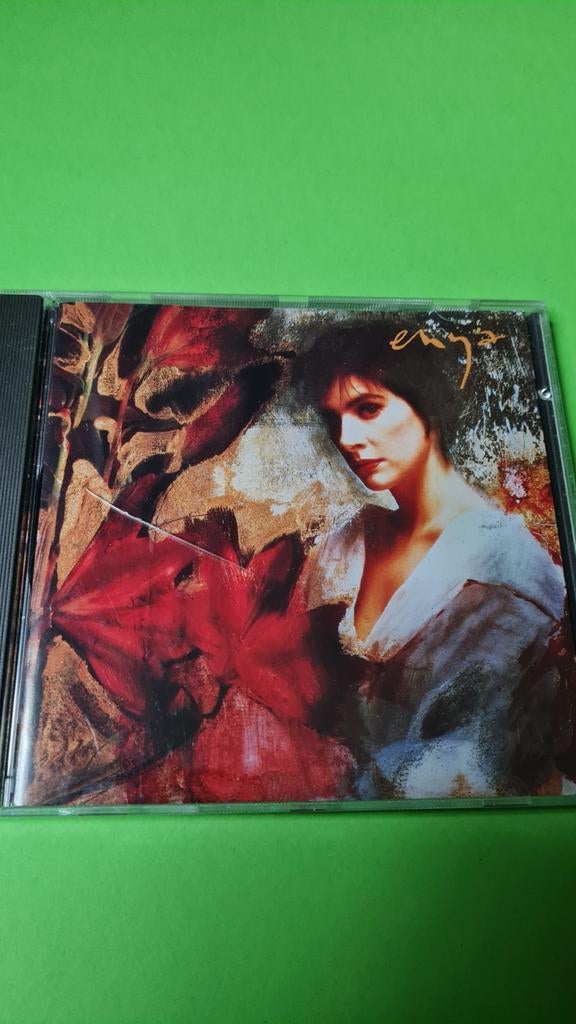 Enya watermark, Ophalen of Verzenden, Gebruikt