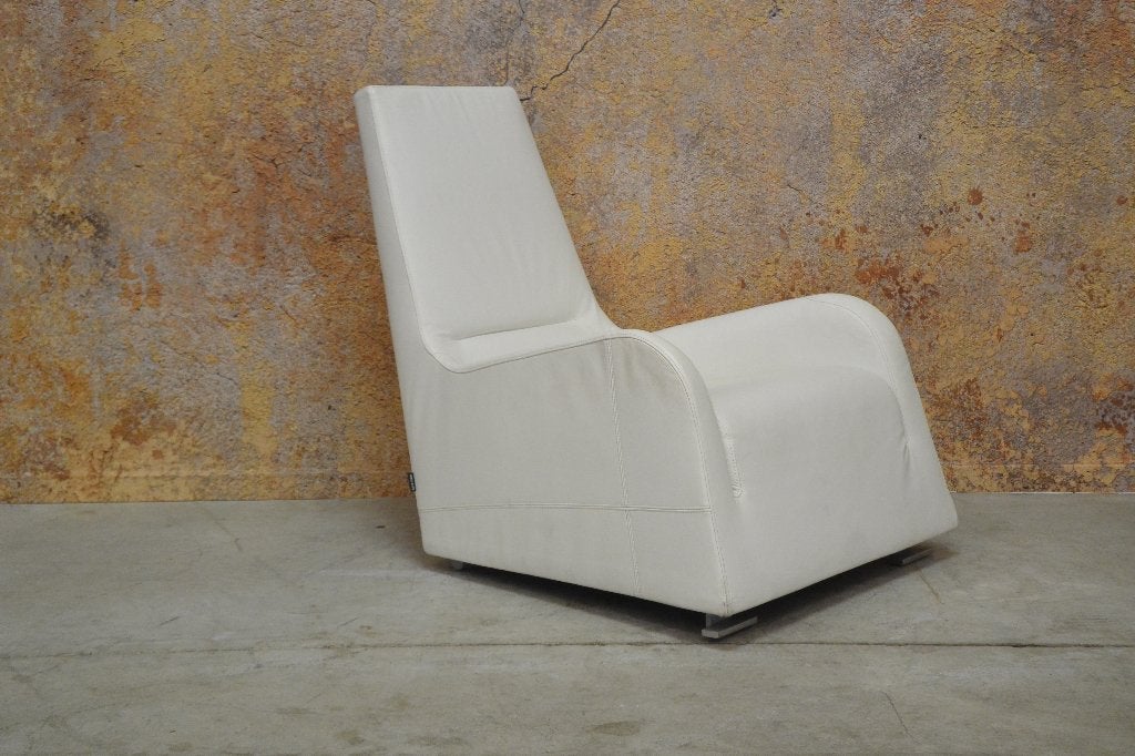ZGANieuw witte leren Ligne Roset Jil design fauteuil, Huis en Inrichting, Ligne Roset, 75 tot 100 cm, Ophalen of Verzenden, Zo goed als nieuw