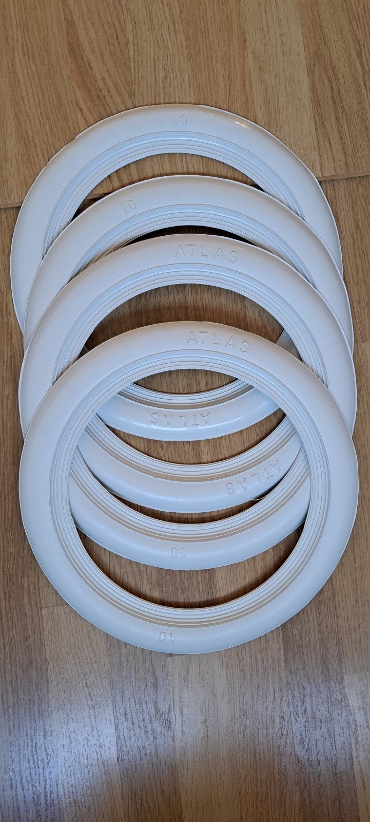 White wall ringen. Atlas. 12 13 14 15 of 16 inch. Nieuw, Ophalen of Verzenden, Nieuw