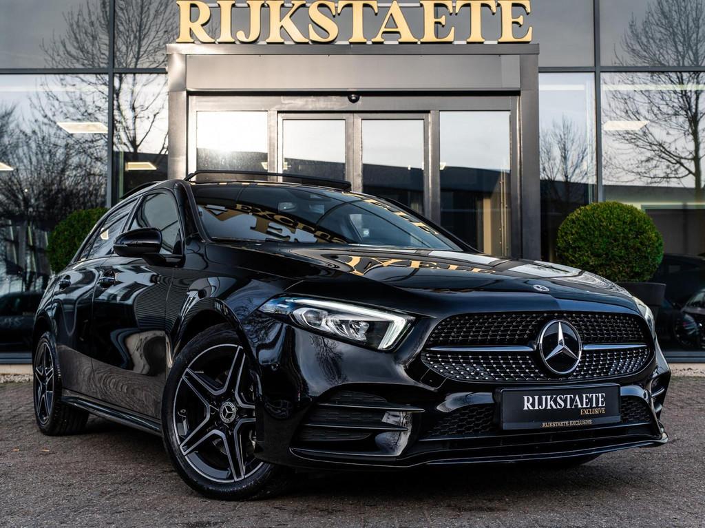 Mercedes A-klasse A250e AMG|PANO|18''|BURMESTER|SFEERVERL., Auto's, Gebruikt, 4 cilinders, Adaptive Cruise Control, Alcantara